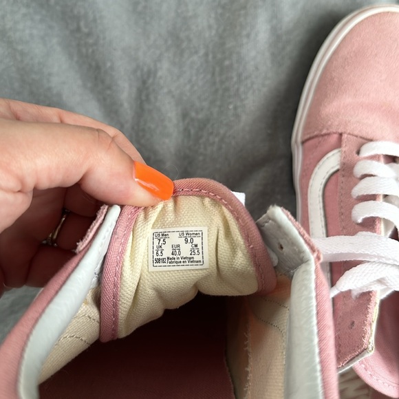 Pink Vans - Picture 8 of 8